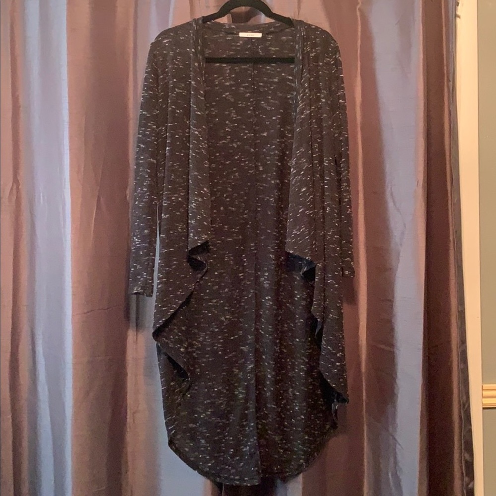 black and white drape front Hi-Lo cardigan